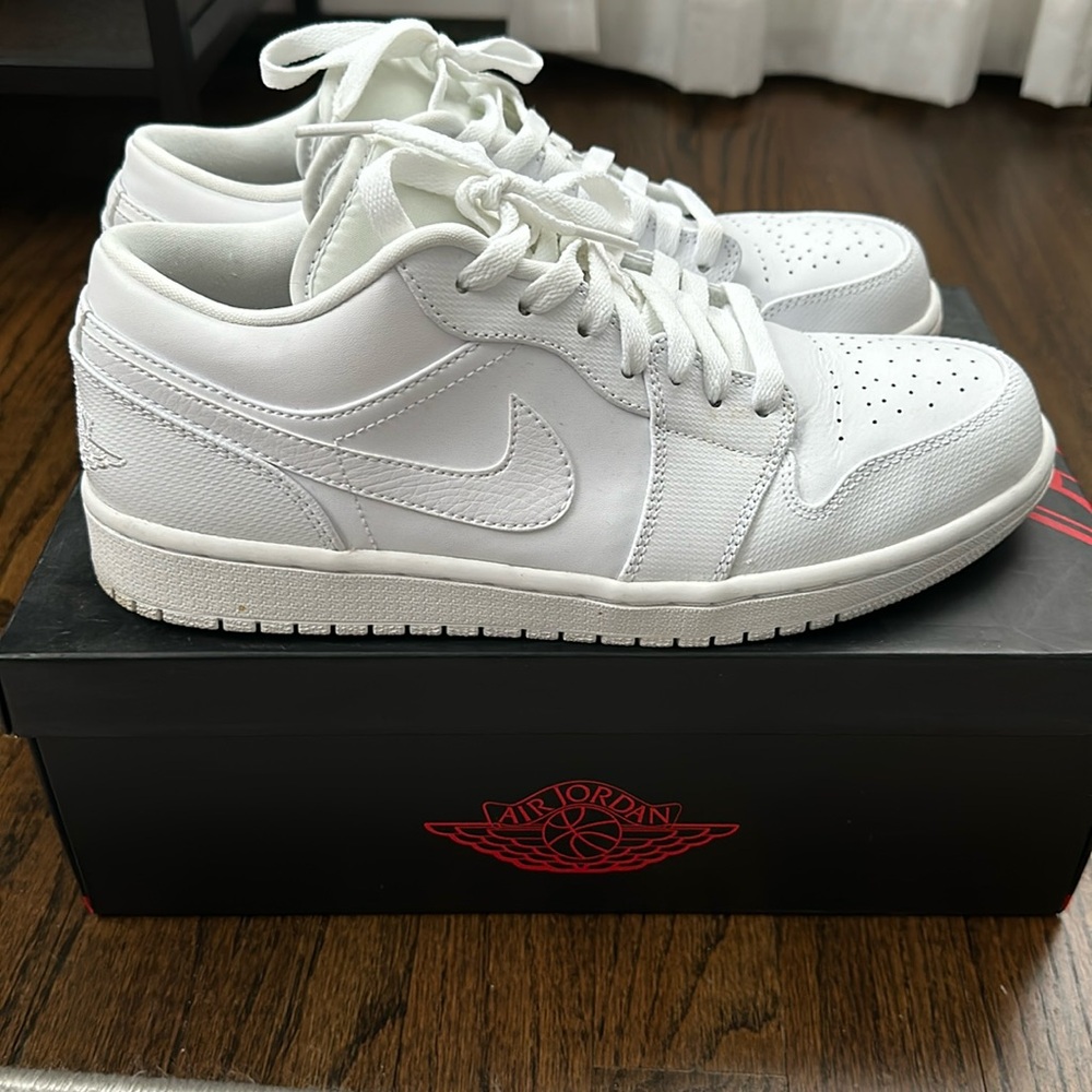 Air Jordan 1 Low men’s sneakers